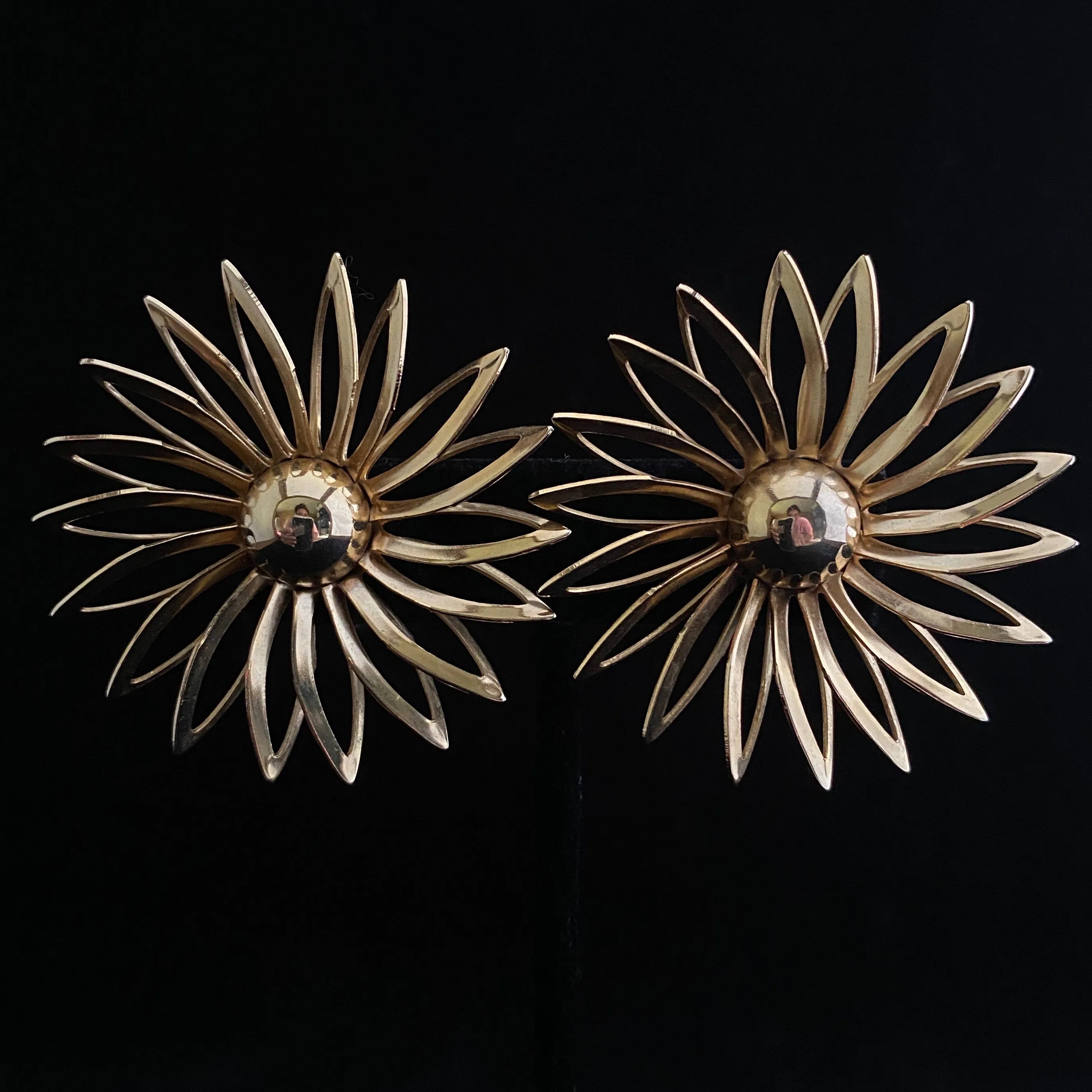 1961 Sarah Coventry Saucy Earrings