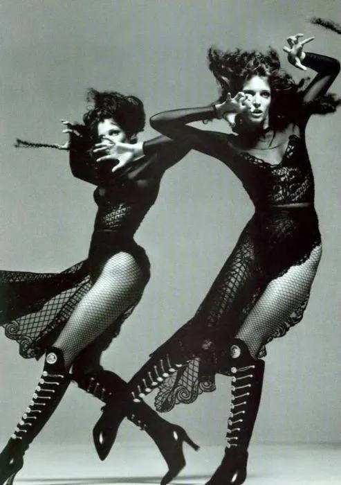 1993 A/W Medusa Emblem Grunge Boot