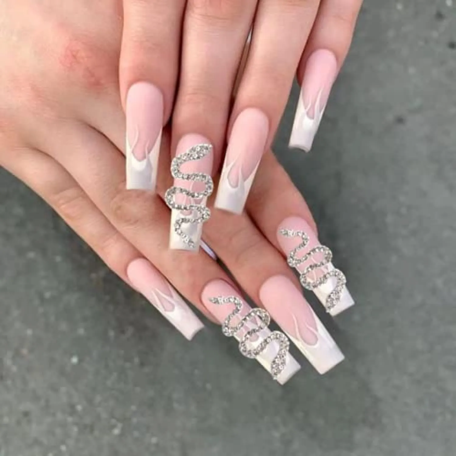 3D Snake-Shape Nail Art Charms with Rhinestones,Zircon Gold & Sliver Metal and Diamond Gems Snake Wave Nail Studs Decorations for DIY Crafts Nail Art Decorations (Sliver)