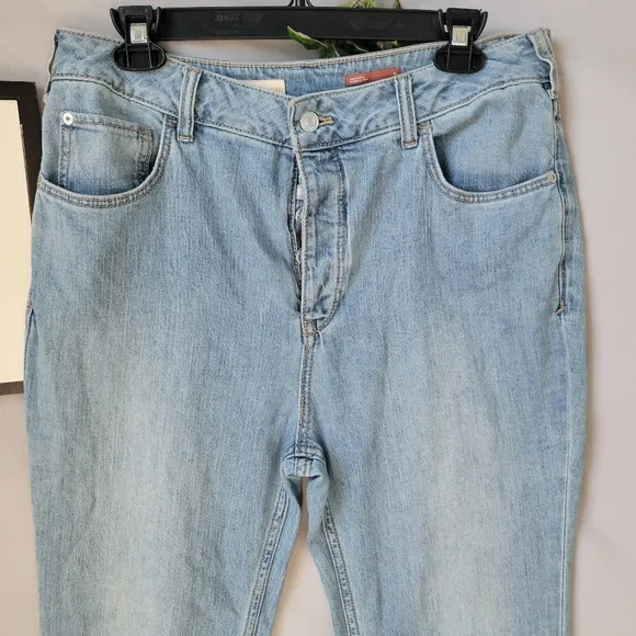 Anthropologie Pilcro High Rise Trouser Boot Cut Denim Jeans 31