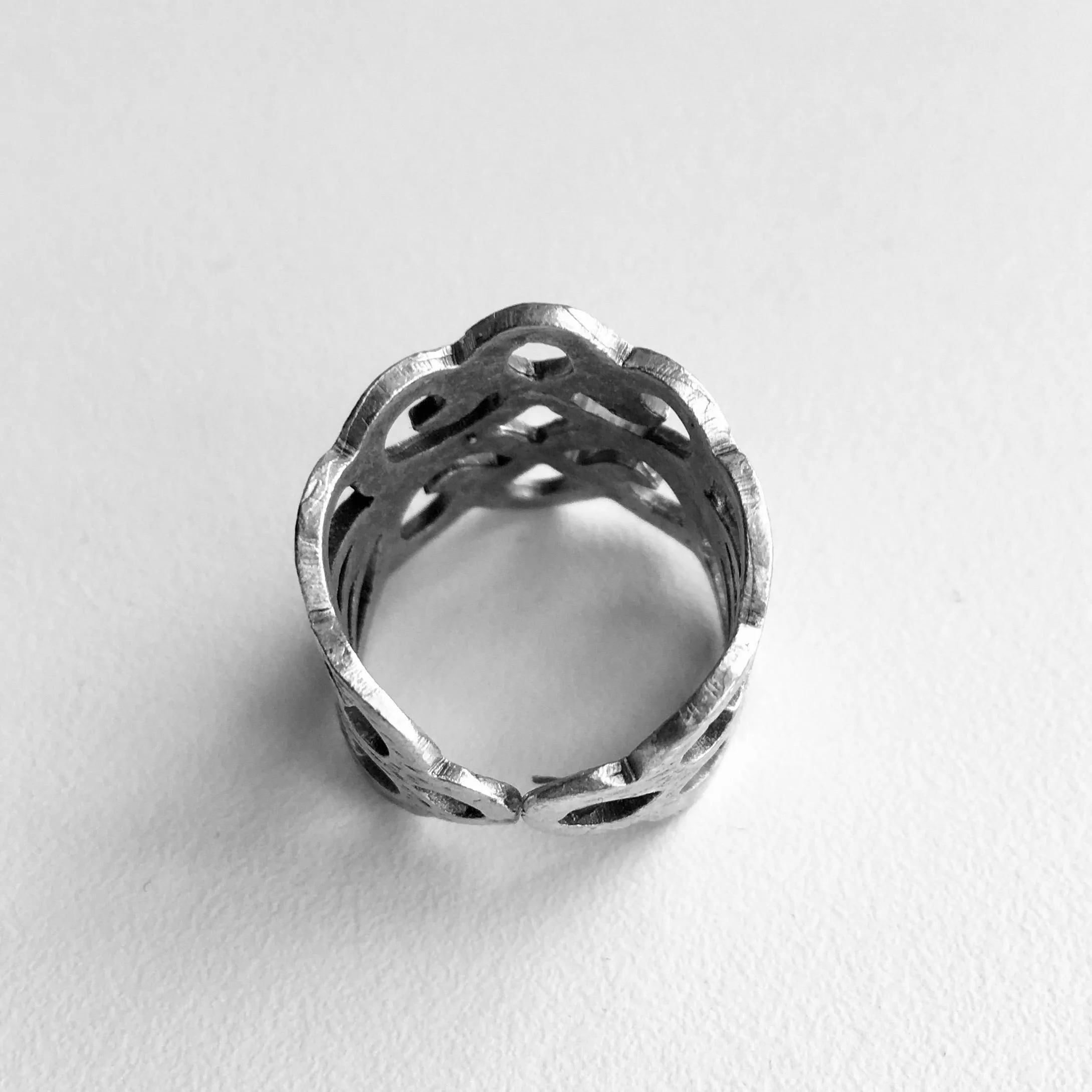 BDV ADJUSTABLE SMALL METAL LACE RING