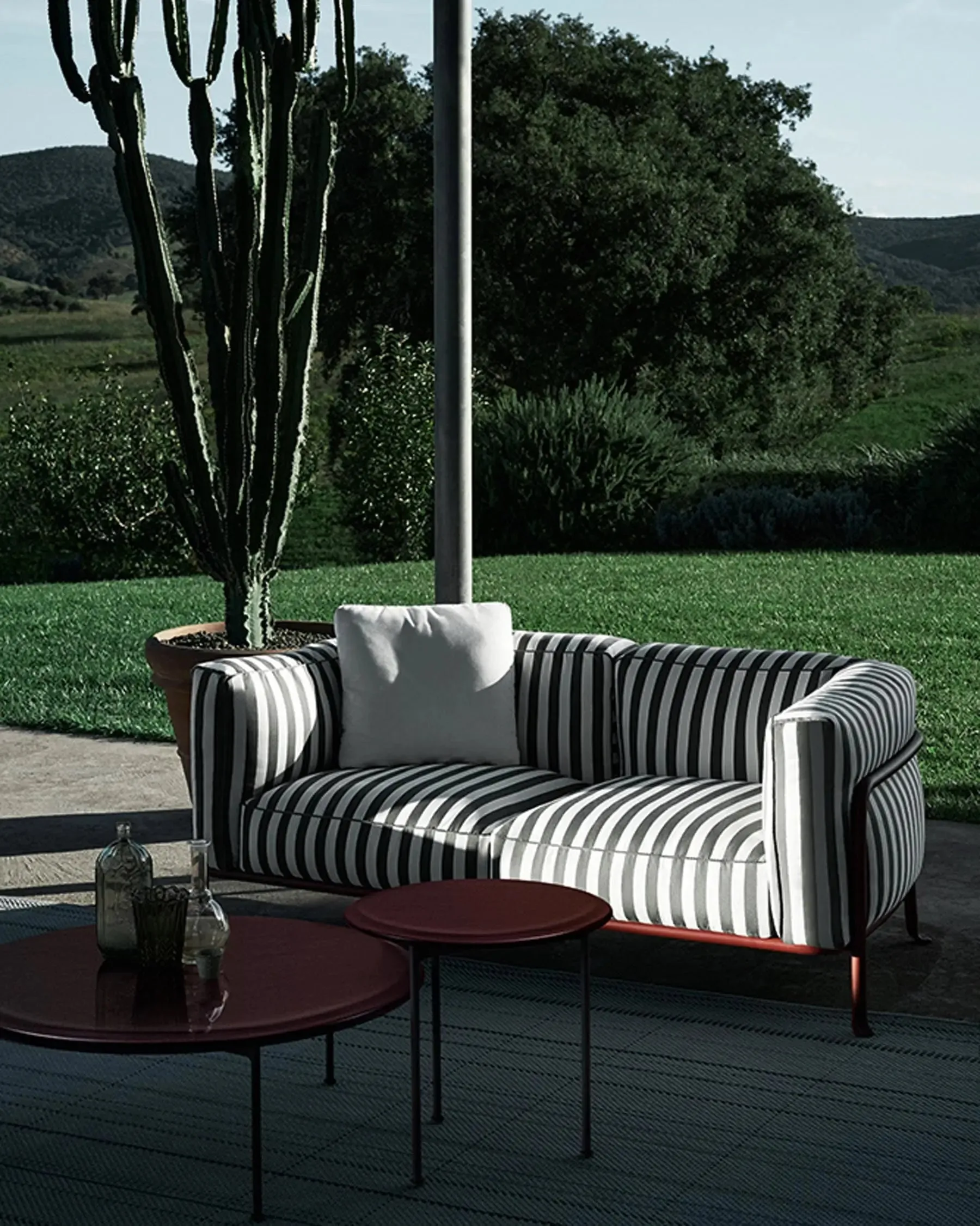 Borea - Outdoor Sofa