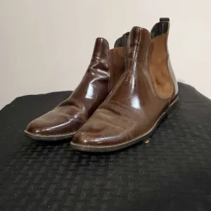 Brown patent Leather Boots 5 1/2
