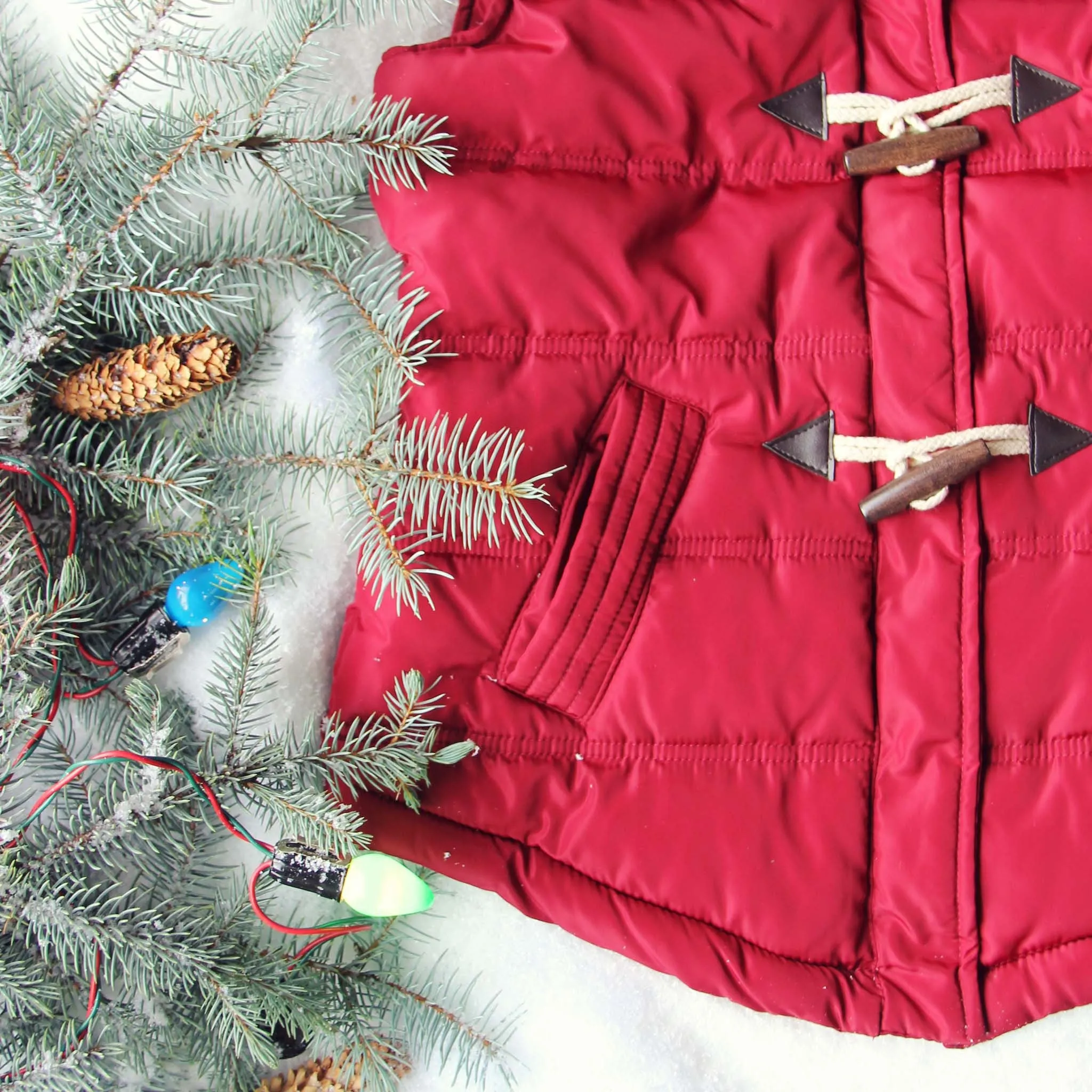 Chalet Cozy Vest in Burgundy
