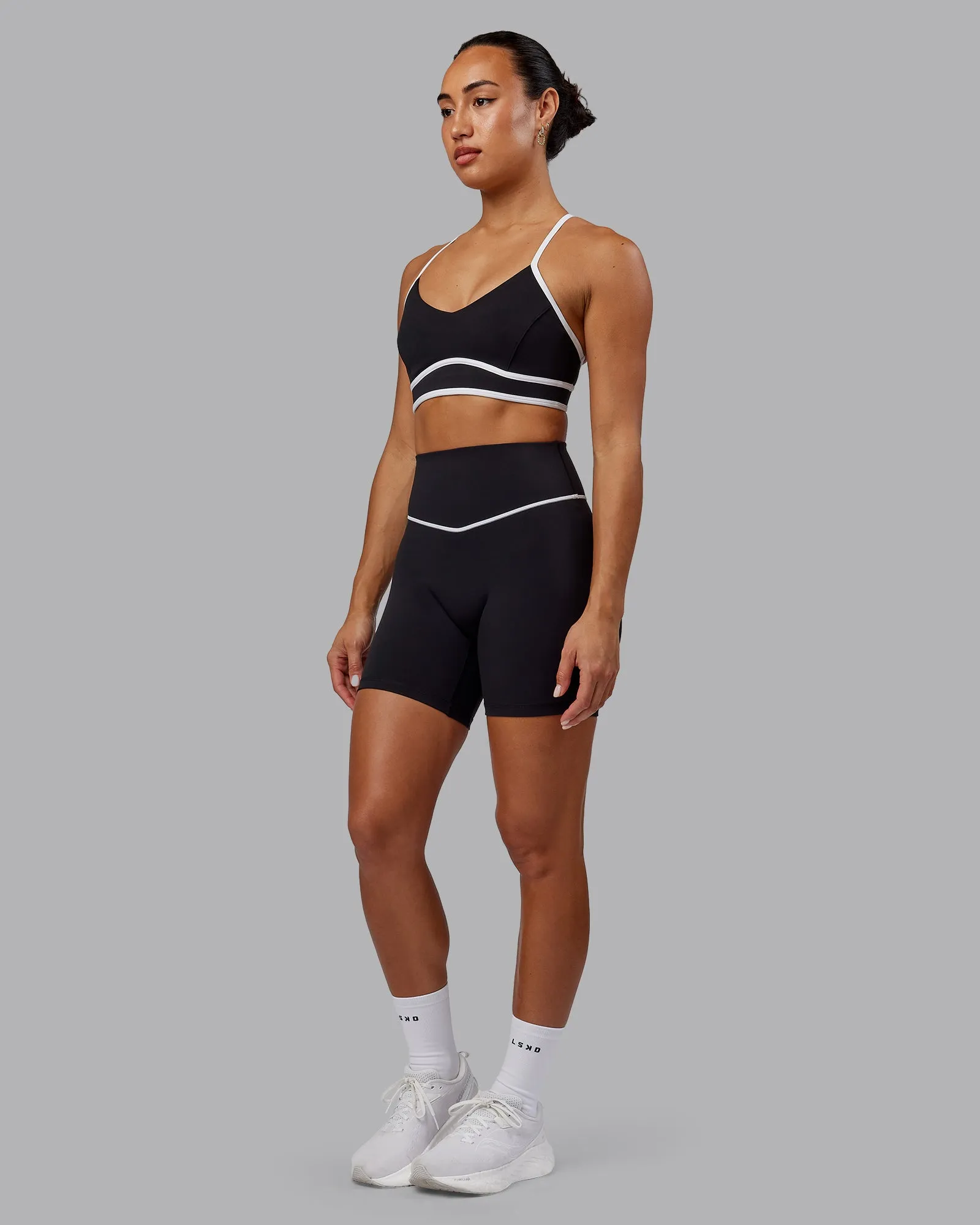 Contrast Mid Length Short Tights - Black-White