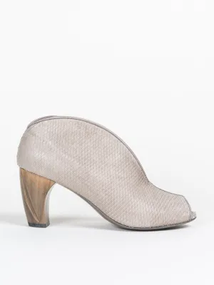 geneva bootie