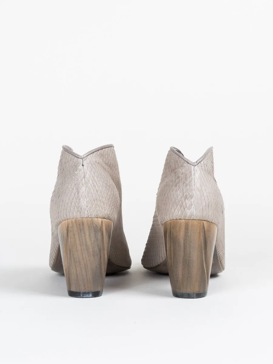 geneva bootie