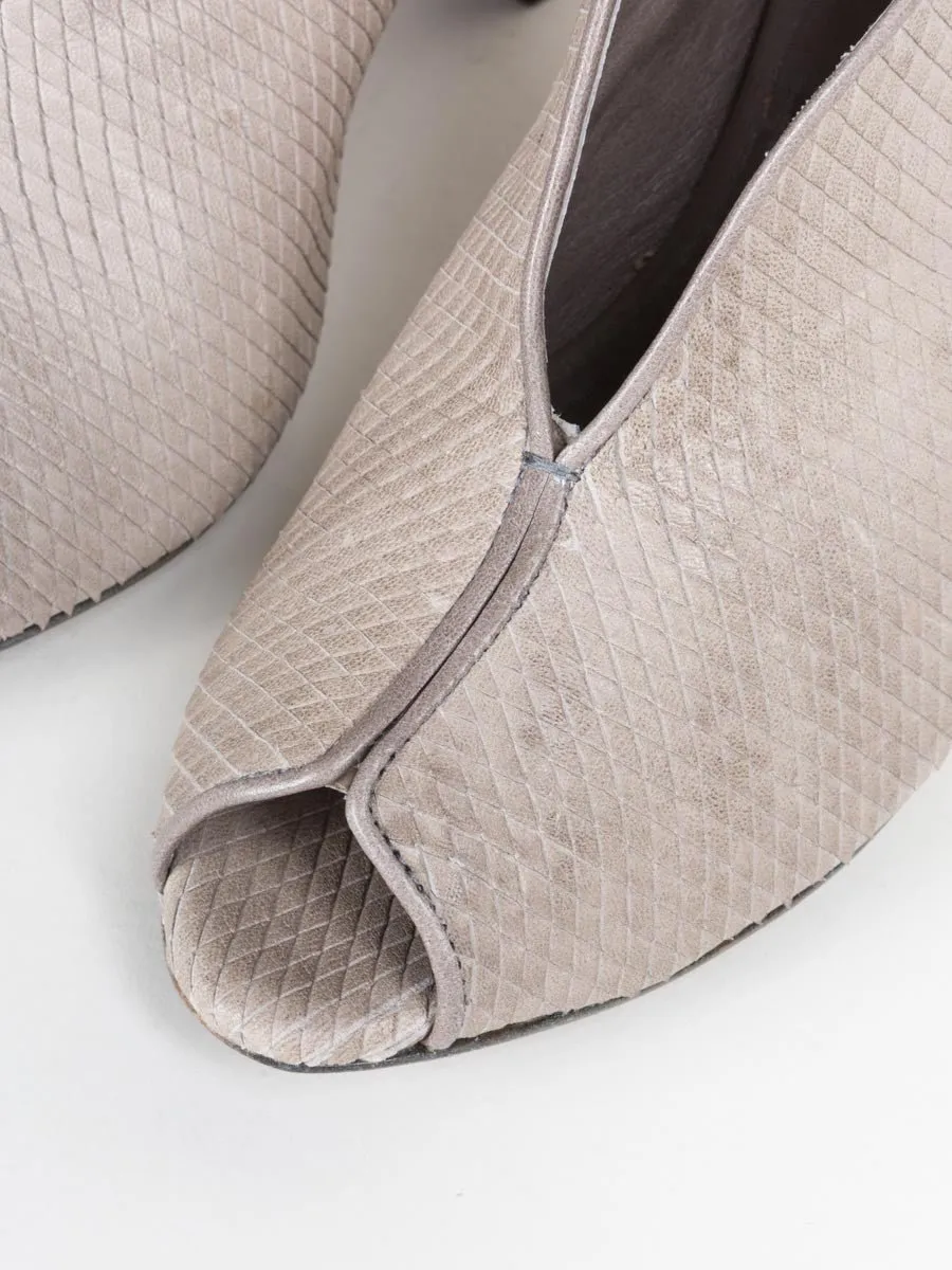 geneva bootie