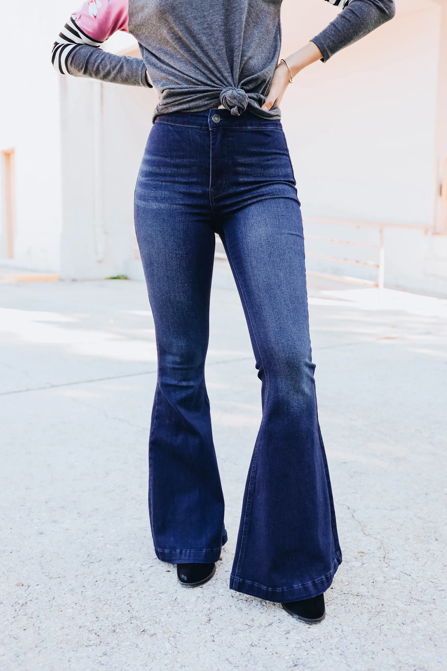 Kallan High Rise Flare Jeans - Dark
