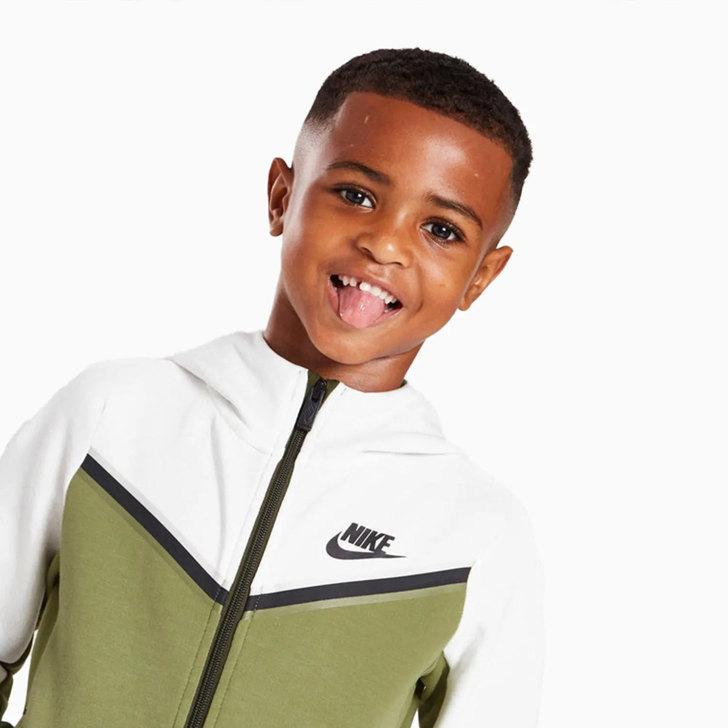 Kid's Sportswear Tech Fleece Outfit