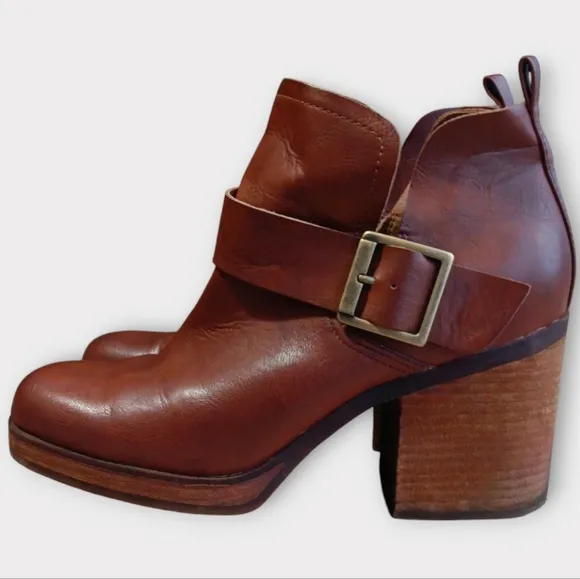 🤎KORKS KARI BOOTIES WOMEN'S SIZE 10 BROWN HEEL SIDE BUCKLE SQUARE TOE BO