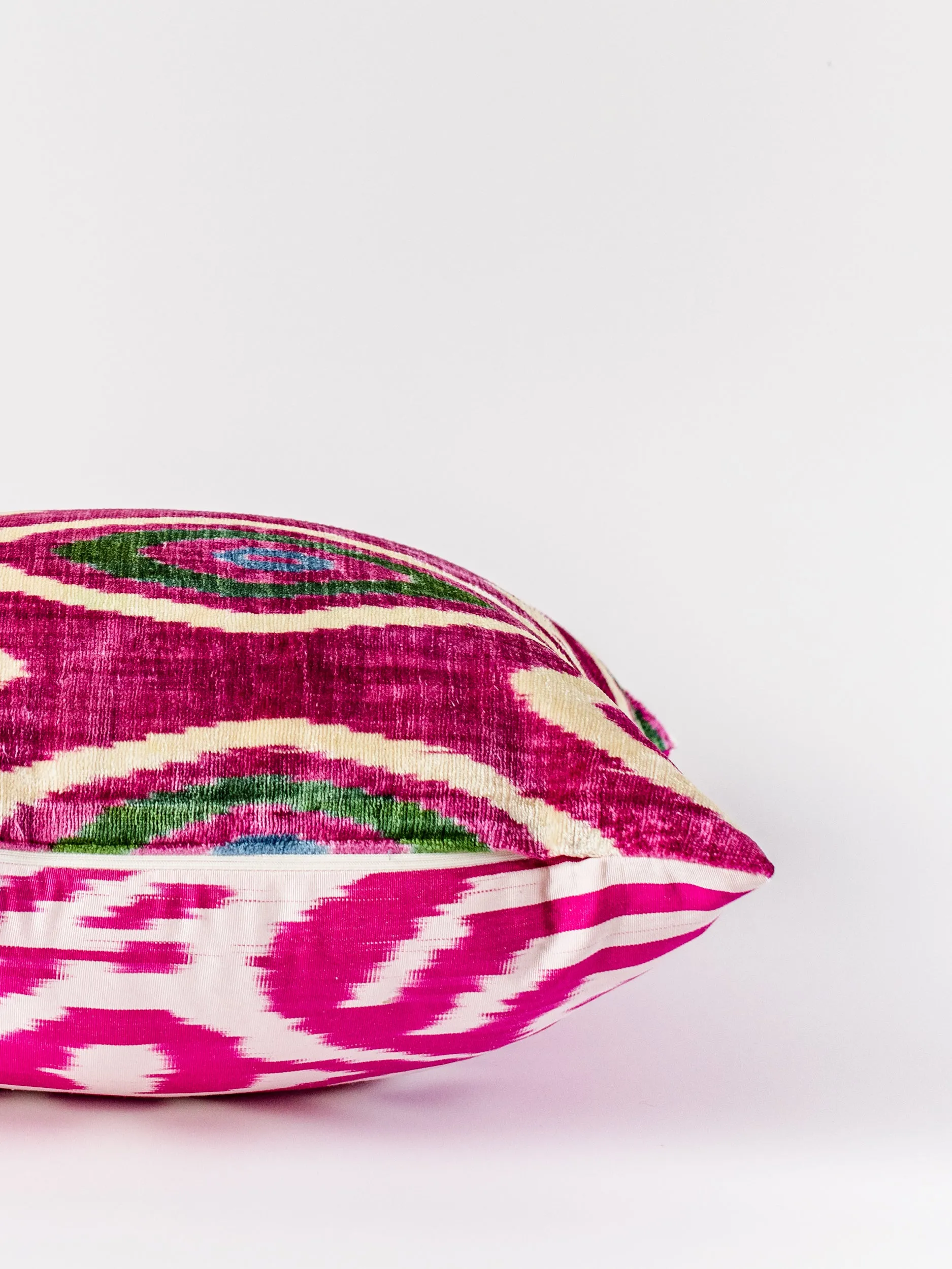 Luxe Magenta Eye Lumbar Pillow Cover