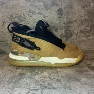 Nike Air Jordan Proto Max 720 Sneakers BQ6623-700 Mens sz 10.5 Gold/black