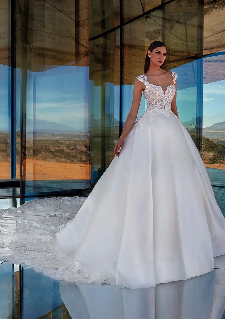 Pronovias Privee: Vivianite