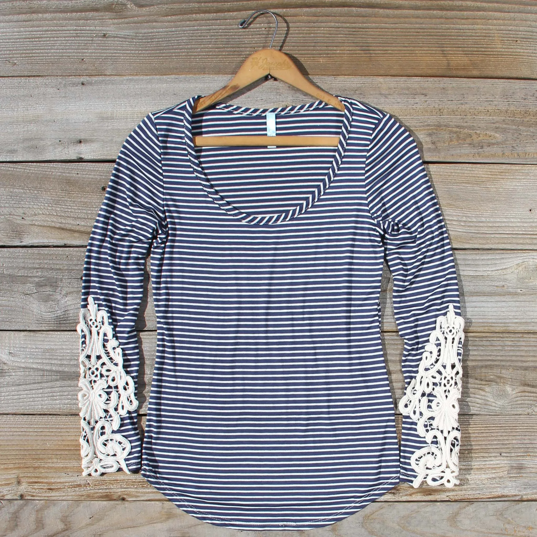Sleepy Creek Lace Tee in Navy