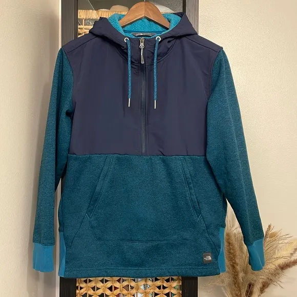 The North Face Tech Sherpa Hoodie 1/2 zip hooded fleece jacket women’s Large