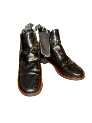 Used, Ovation, Ch:1, Patent Boots