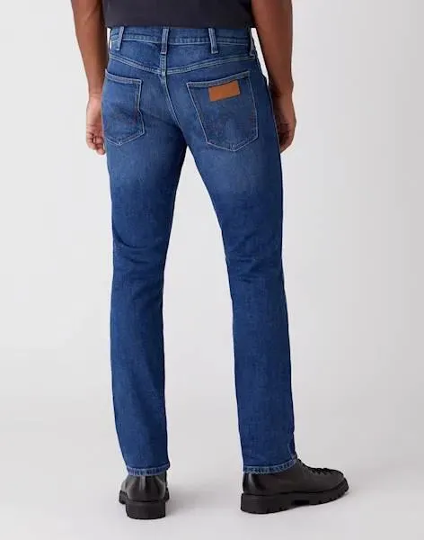 Vaqueros Regular Greensboro Hard Edge