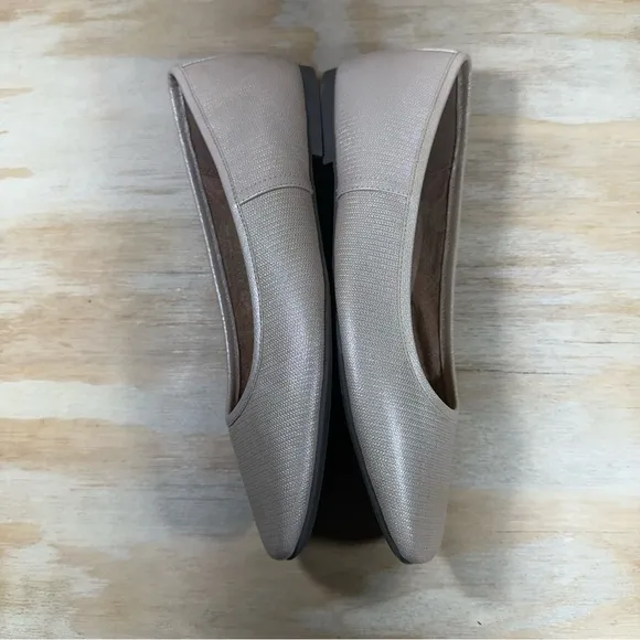 Vionic Orinda Square Toe Flats Women’s Size 9
