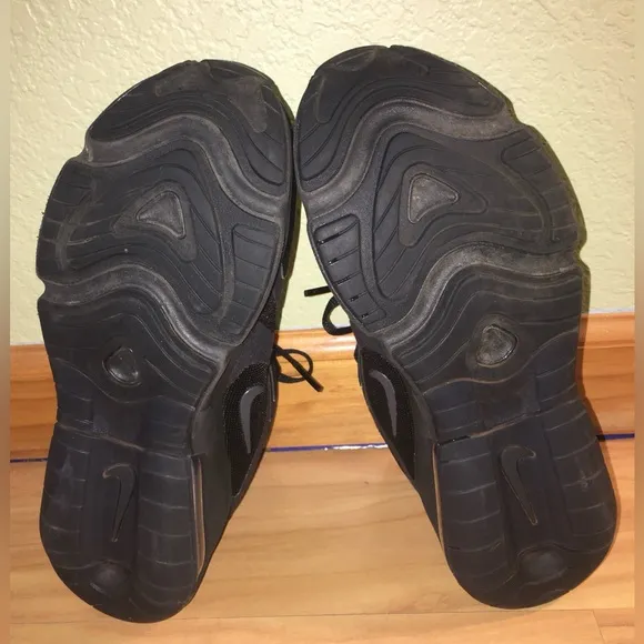 Youth Nike Air Max 200 Black Sneakers 7Y