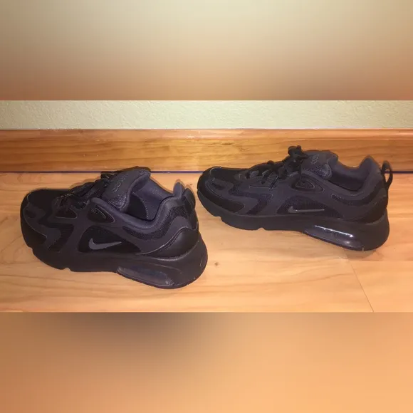 Youth Nike Air Max 200 Black Sneakers 7Y